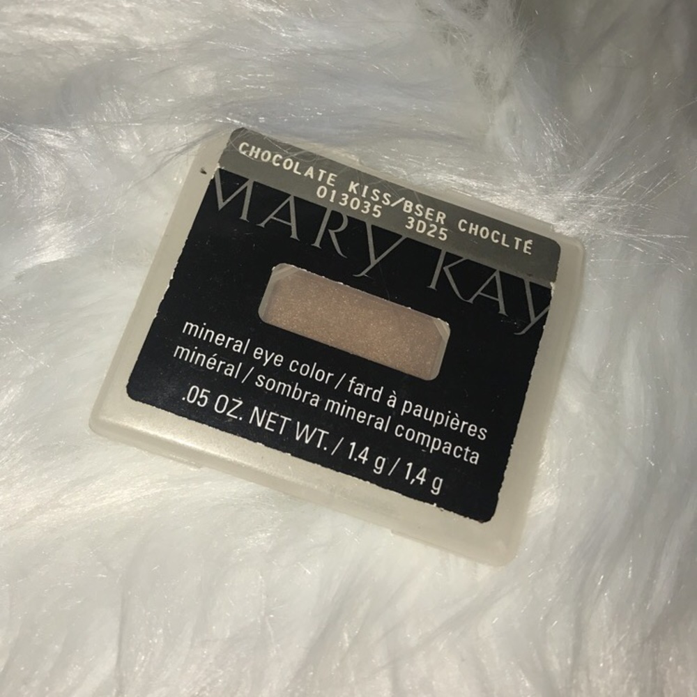 NEW EYESHADOW COLOR